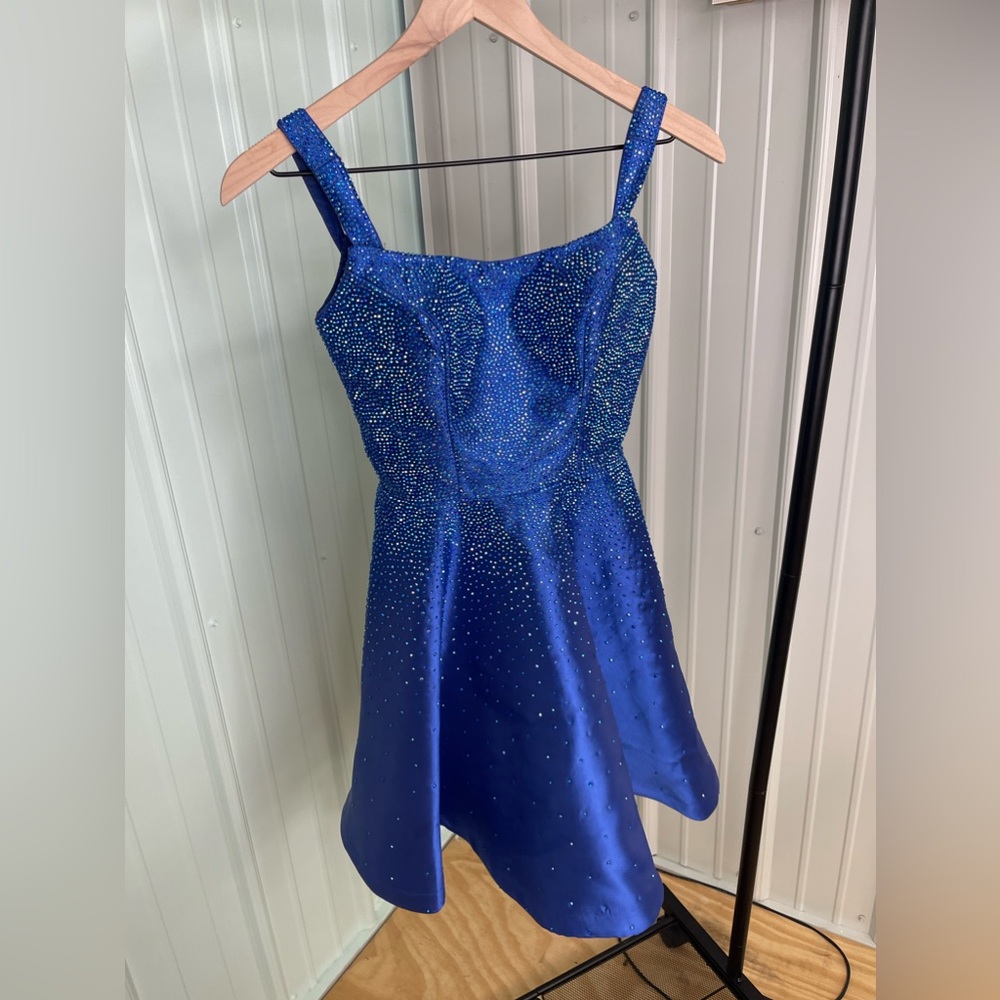 Sherri Hill Women’s Dress